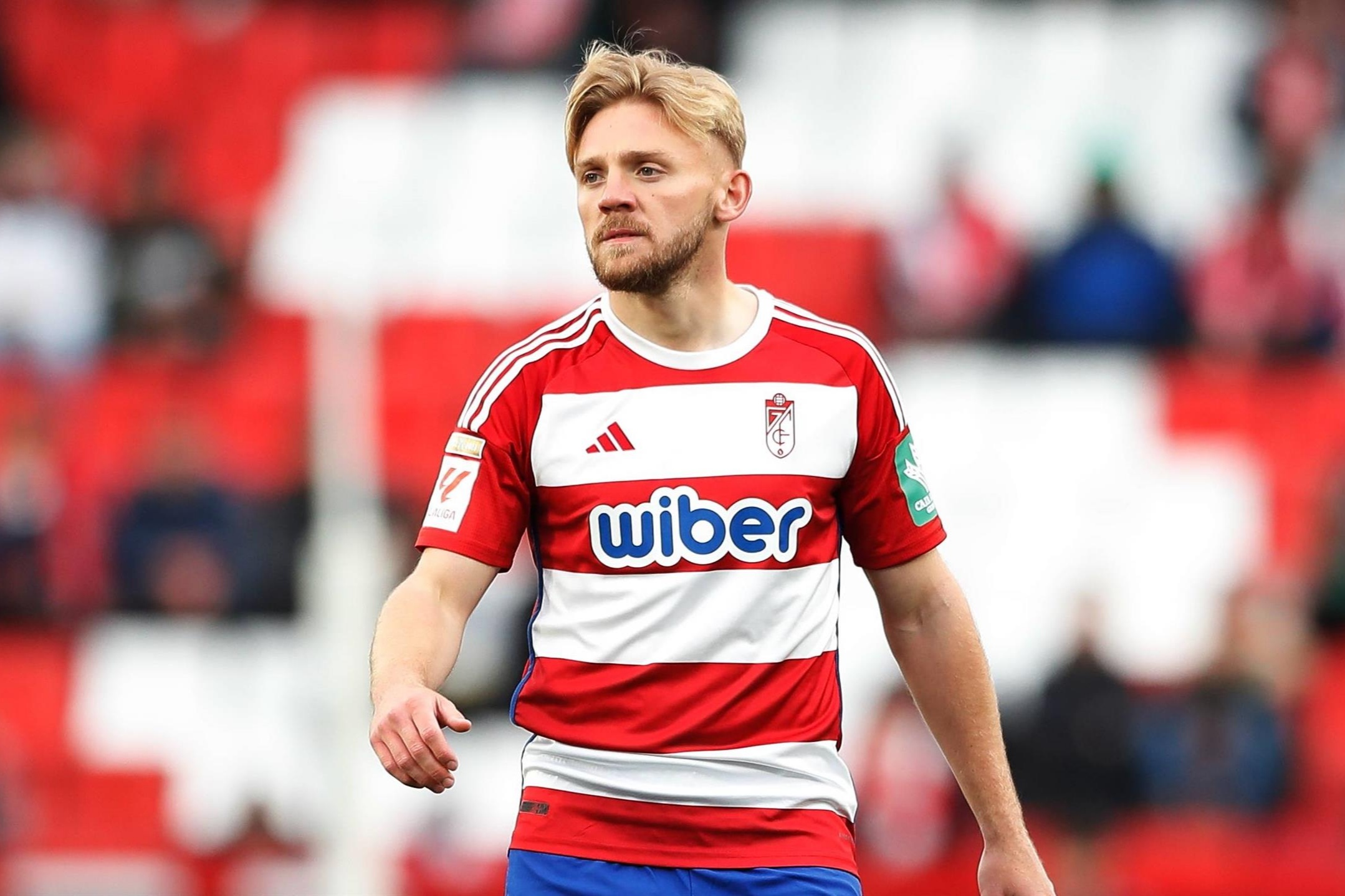 星空体育官网下载-格拉纳达面对困境，着力挣扎保级(格拉纳达介绍)